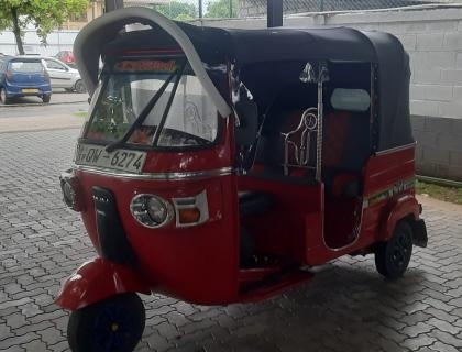 Bajaj 4 Stroke Three-wheeler for sale at Riyasakwala Battaramulla