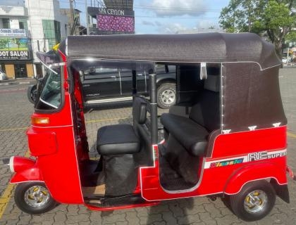 Bajaj 4 Stroke Three-wheeler for sale at Riyasakwala Battaramulla
