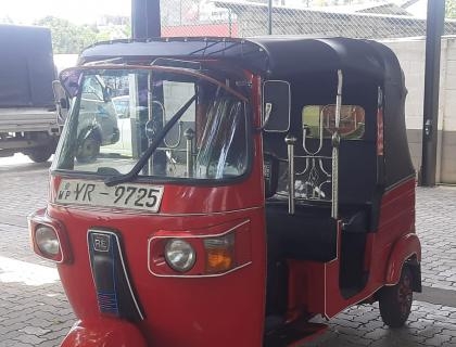 Bajaj 4 Stroke Three-wheeler for sale at Riyasakwala Battaramulla Three-wheelers