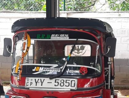 Bajaj 4 Stroke Three-wheeler for sale at Riyasakwala Battaramulla Three-wheelers