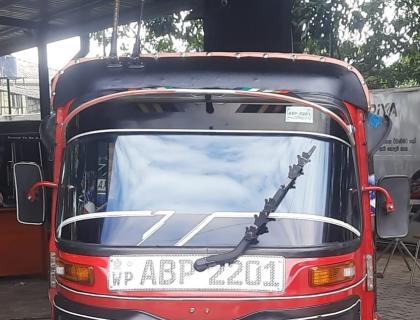 Bajaj 4 Stroke Three-wheeler for sale at Riyasakwala Battaramulla
