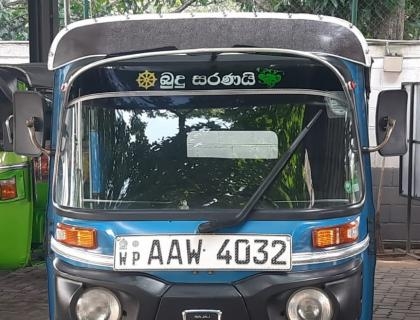 Bajaj 4 Stroke Three-wheeler for sale at Riyasakwala Battaramulla