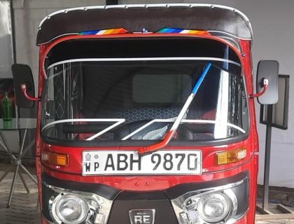 Bajaj 4 Stroke Three-wheeler for sale at Riyasakwala Battaramulla