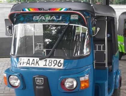 Bajaj 4 Stroke Three-wheeler for sale at Riyasakwala Battaramulla