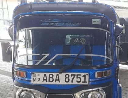 Bajaj 4 Stroke Three-wheeler for sale at Riyasakwala Battaramulla