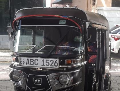 Bajaj 4 Stroke Three-wheeler for sale at Riyasakwala Battaramulla Three-wheelers