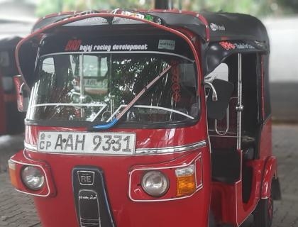 Bajaj 4 Stroke Three-wheeler for sale at Riyasakwala Battaramulla Three-wheelers