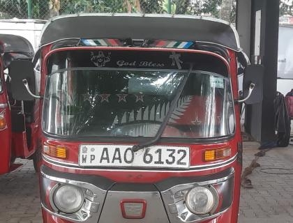 Bajaj 4 Stroke Three-wheeler for sale at Riyasakwala Battaramulla Three-wheelers