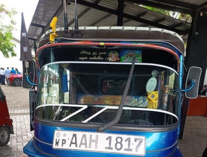 Bajaj 4 Stroke Three-wheeler for sale at Riyasakwala Battaramulla