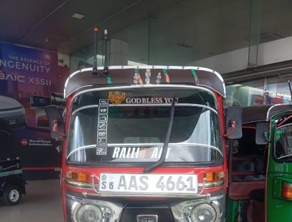 Bajaj Three wheel for sale at Rathnapura