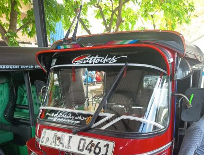 Bajaj 4 Stroke Three-wheeler for sale at Riyasakwala Battaramulla