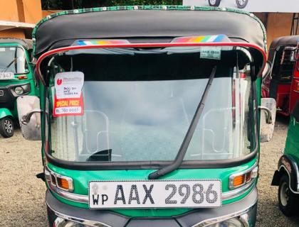 Bajaj 4 Stroke Three-wheeler for sale in Kandy