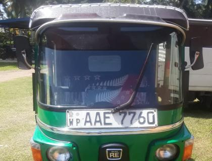 Bajaj 4 Stroke Three-wheeler for sale at Negombo