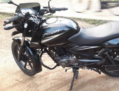 2W Bajaj Pulsar Motorcycle for sale at vavuniya