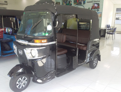 Bajaj 4 Stroke Three-wheeler for sale at Riyasakwala Matara