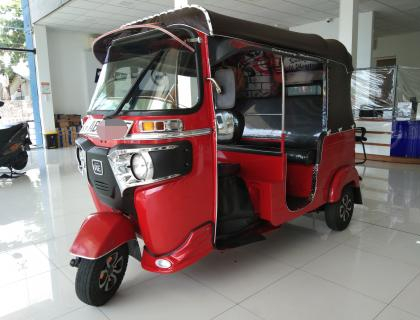 BAJAJ THREE WHEELER 2015 SALE AT AMBALANGODA