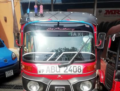 Bajaj 4 Stroke Three-wheeler for sale at Riyasakwala Maligawatta