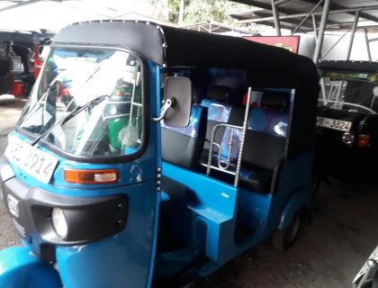Bajaj 4 Stroke Three-wheeler for sale in Badulla