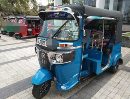 BAJAJ THREE WHEELER 2015 SALE AT AMBALANGODA