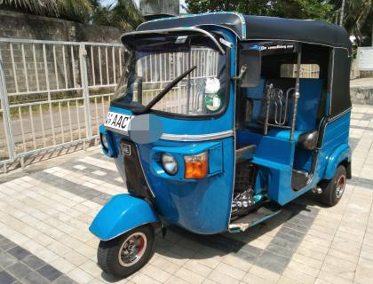 BAJAJ THREE WHEELER 2012 SALE AT AMBALANGODA