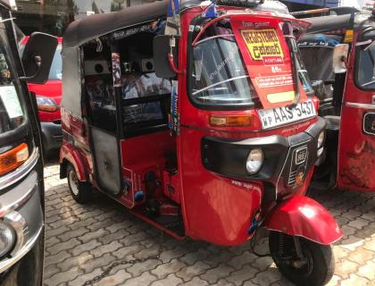 Bajaj 4 Stroke Three-wheeler for sale at Yakkala