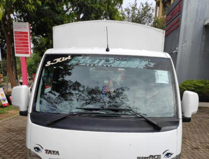 TATA SUPER ACE for sale at RIYASAKWALA Anuradhapura