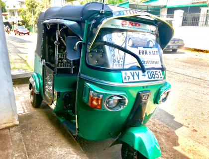 Bajaj three wheeler for sale at Boralesgamuwa