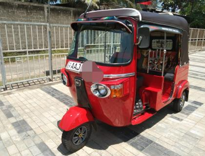 BAJAJ THREE WHEELER 2013 SALE AT AMBALANGODA