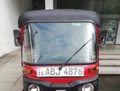 Bajaj 4 Stroke Three-wheeler for sale at Rathnapura