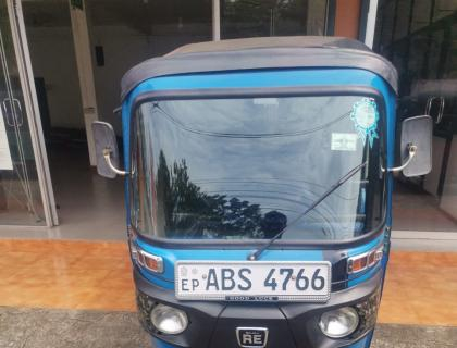 Bajaj 4 Stroke Three-wheeler for sale at trincomalee