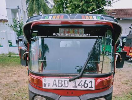 Bajaj 4 Stroke Three-wheeler for sale at BORALESGAMUWA